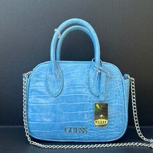 New GUESS Crossbody bag in Blue
